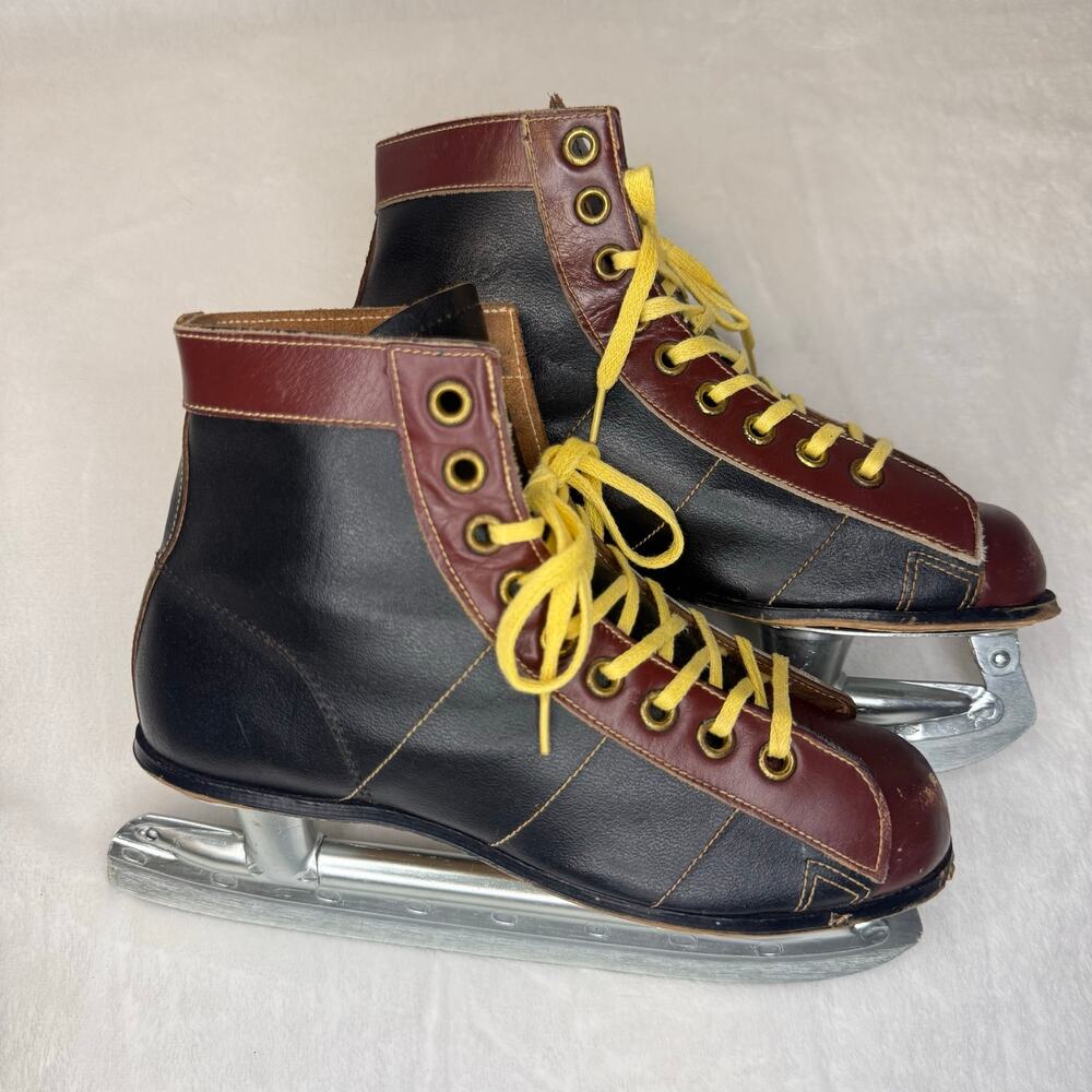 VTG MC Inc Canada Tempered Blade Leather Ice Skates Kids Size 1 (87363)